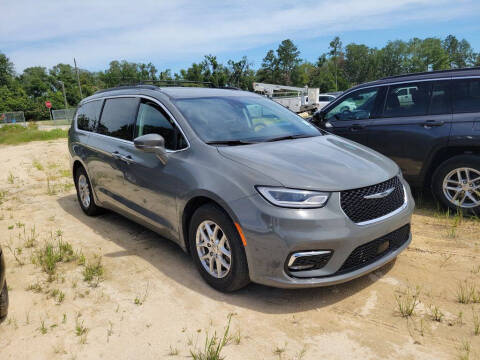 2022 Chrysler Pacifica Touring L Photo