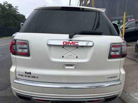 2013 GMC Acadia Denali