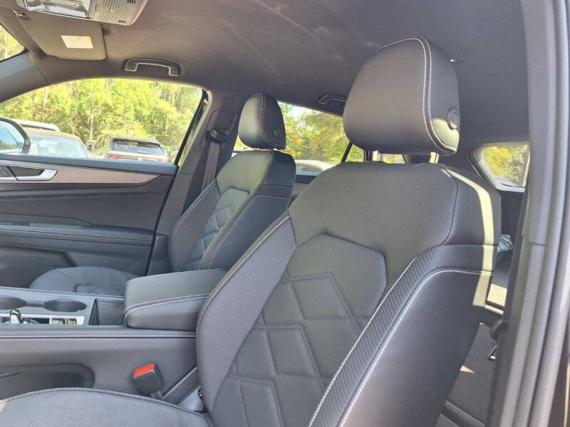 2026 Volkswagen Atlas Cross Sport SE