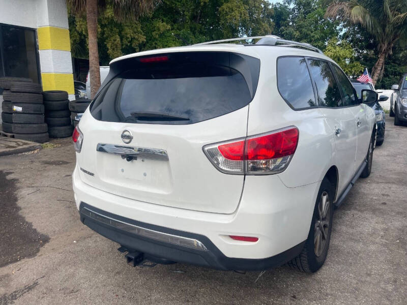 2016 Nissan Pathfinder S