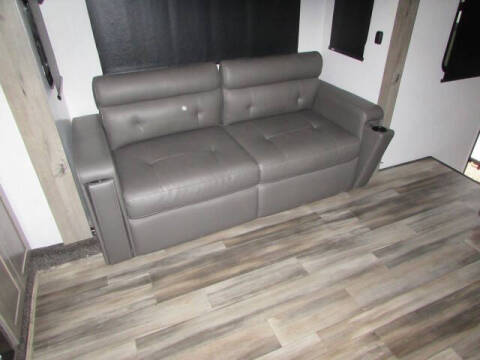 2021 Heartland Milestone