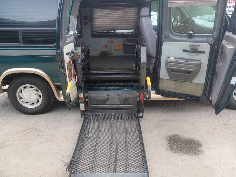 1999 Ford E-Series