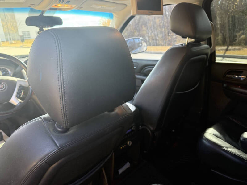 2012 Cadillac Escalade ESV Luxury