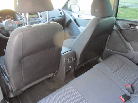 2011 Volkswagen Tiguan S