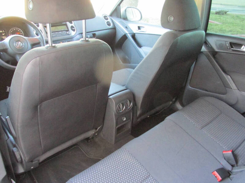 2011 Volkswagen Tiguan S