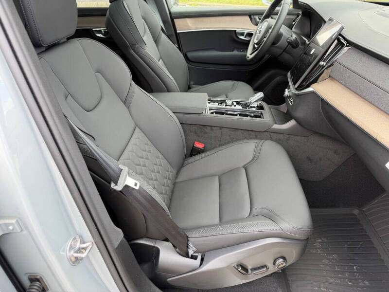 2026 Volvo XC90 B6 Plus 7P