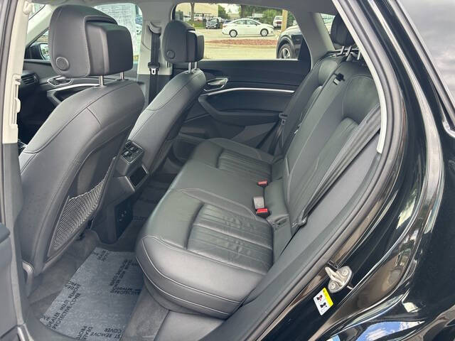 2024 Audi Q8 e-tron quattro Premium