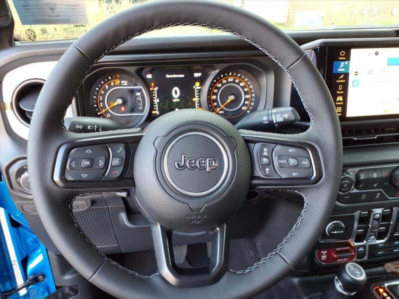 2025 Jeep Gladiator Willys