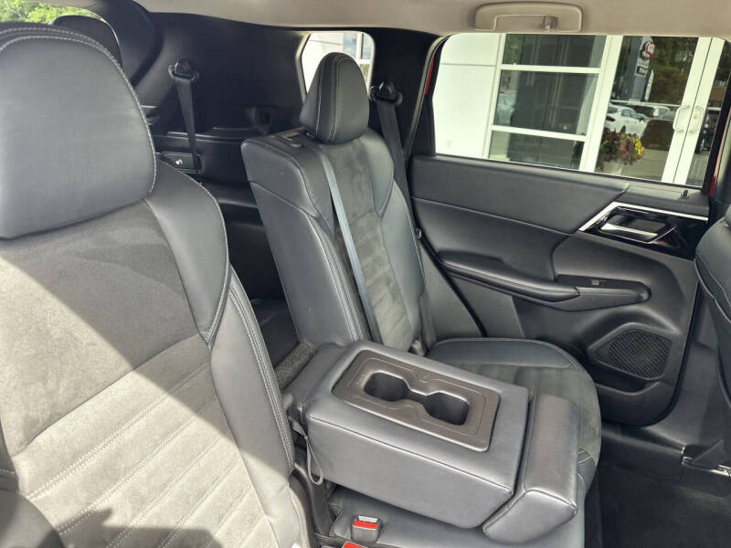 2022 Mitsubishi Outlander Black Edition