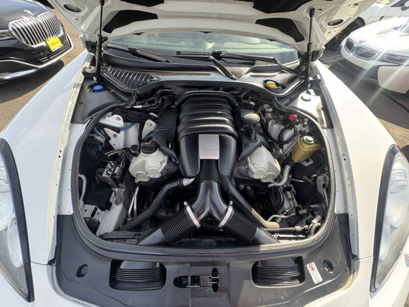 2013 Porsche Panamera 4