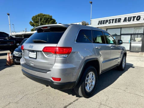 2018 Jeep Grand Cherokee Laredo