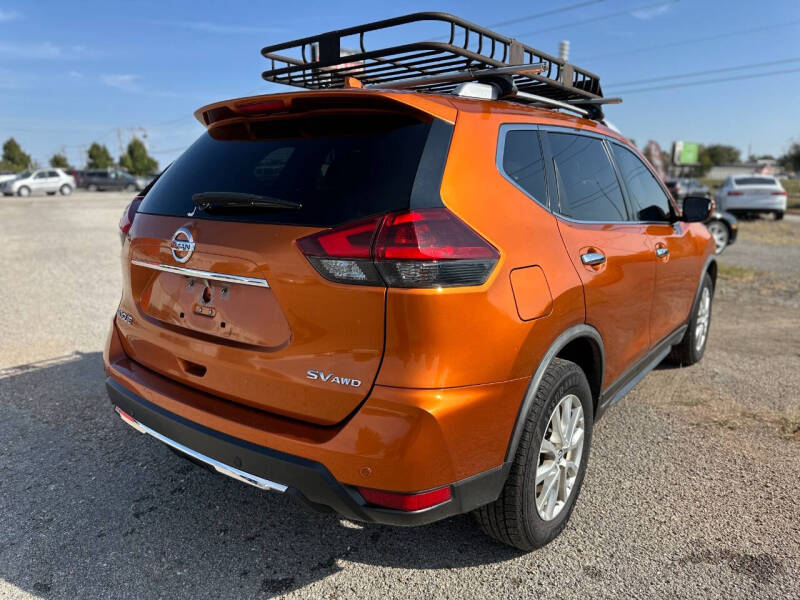 2020 Nissan Rogue SV