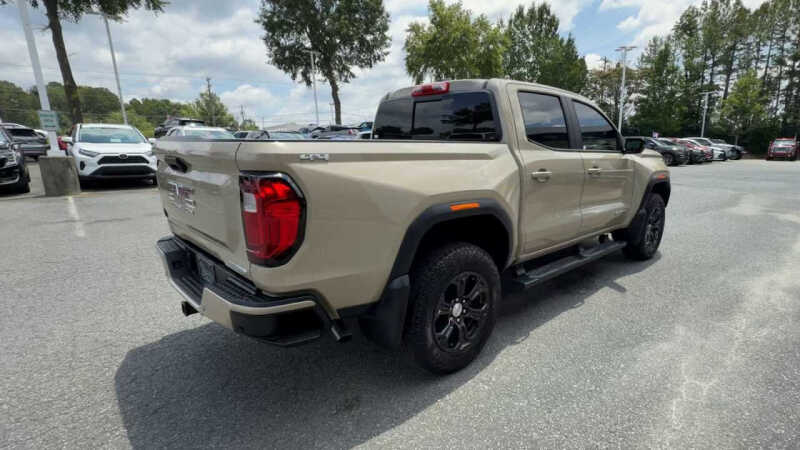 2024 GMC Canyon Elevation