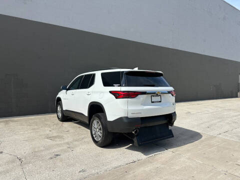 2023 Chevrolet Traverse LT Cloth