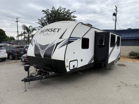 2020 Crossroads RV Sunset Trail