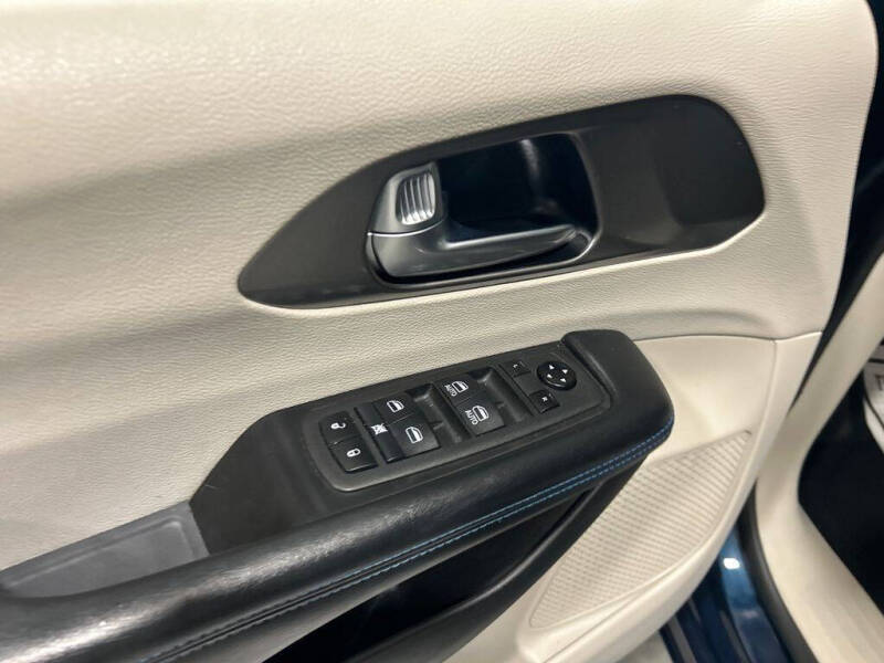 2021 Chrysler Pacifica Touring