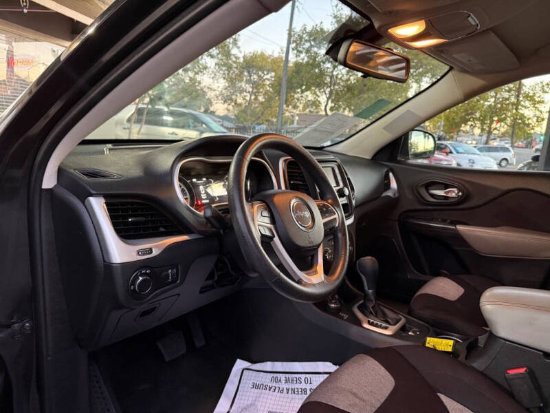 2014 Jeep Cherokee Sport