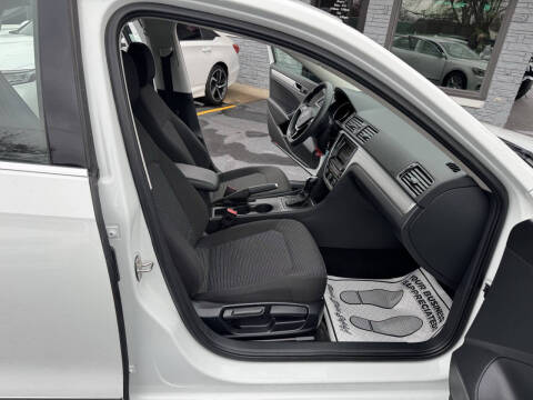 2016 Volkswagen Passat 1.8T S