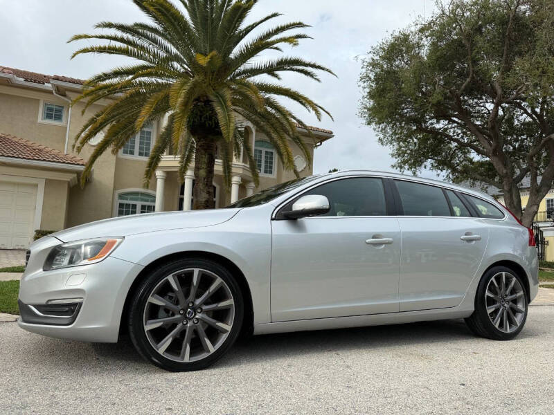 2015 Volvo V60 T5 Drive-E Platinum