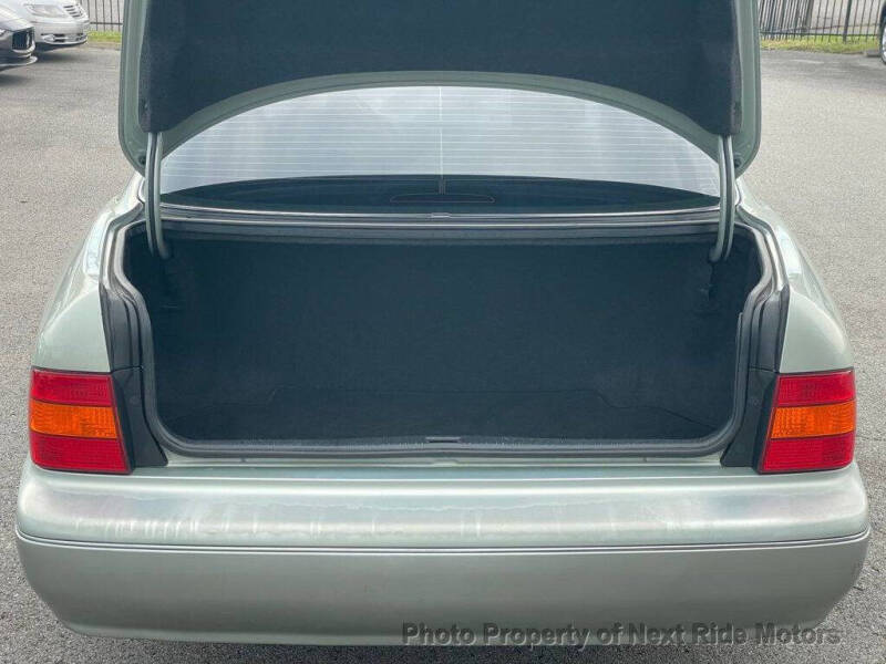 1998 Lexus LS 400