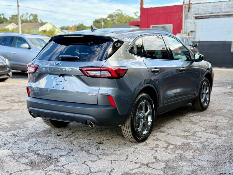 2025 Ford Escape ST-Line