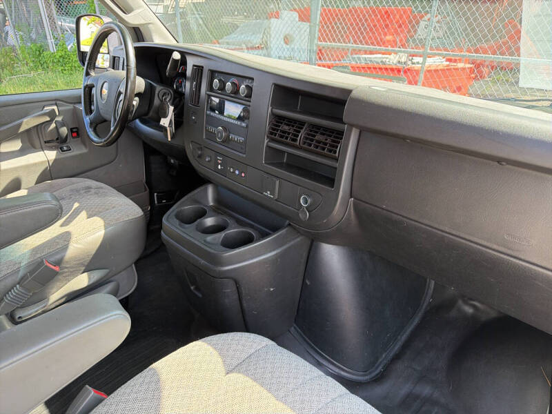 2020 Chevrolet Express 2500
