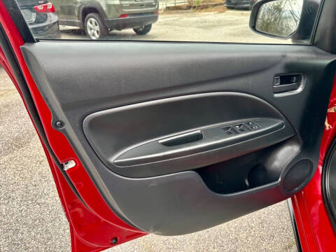 2024 Mitsubishi Mirage ES