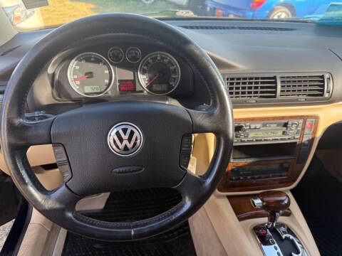 2001 Volkswagen Passat GLX V6