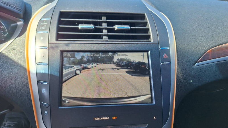 2016 Lincoln MKZ