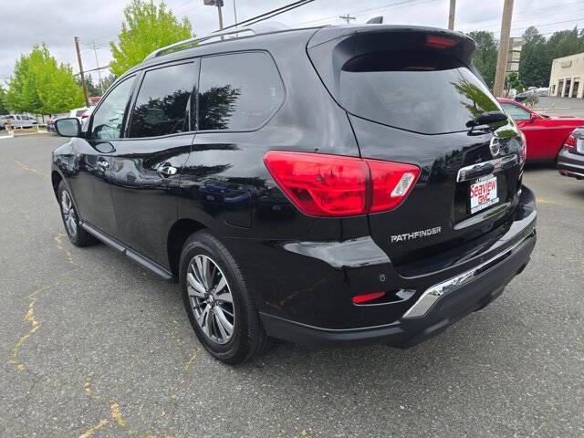 2019 Nissan Pathfinder SV