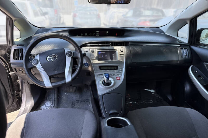 2015 Toyota Prius Three