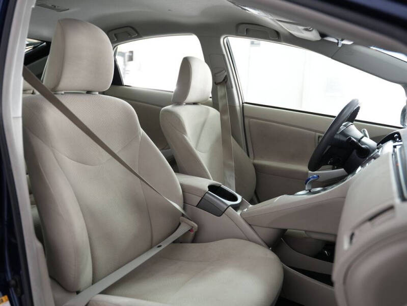 2013 Toyota Prius Two