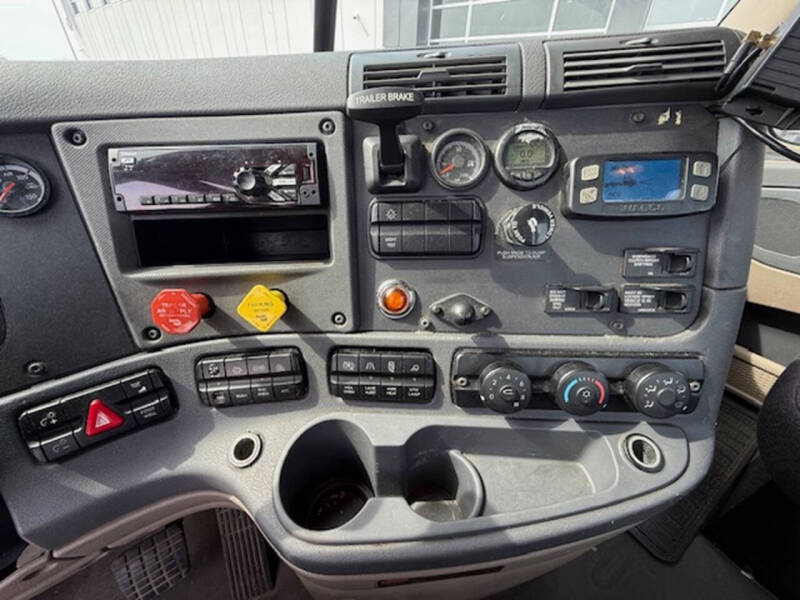 2020 Freightliner Cascadia
