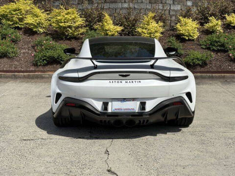 2023 Aston Martin Vantage V12