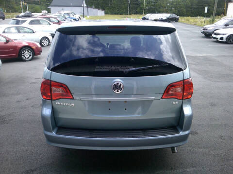 2009 Volkswagen Routan SE