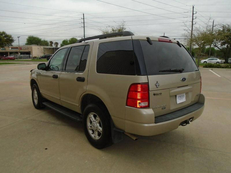 2005 Ford Explorer XLT