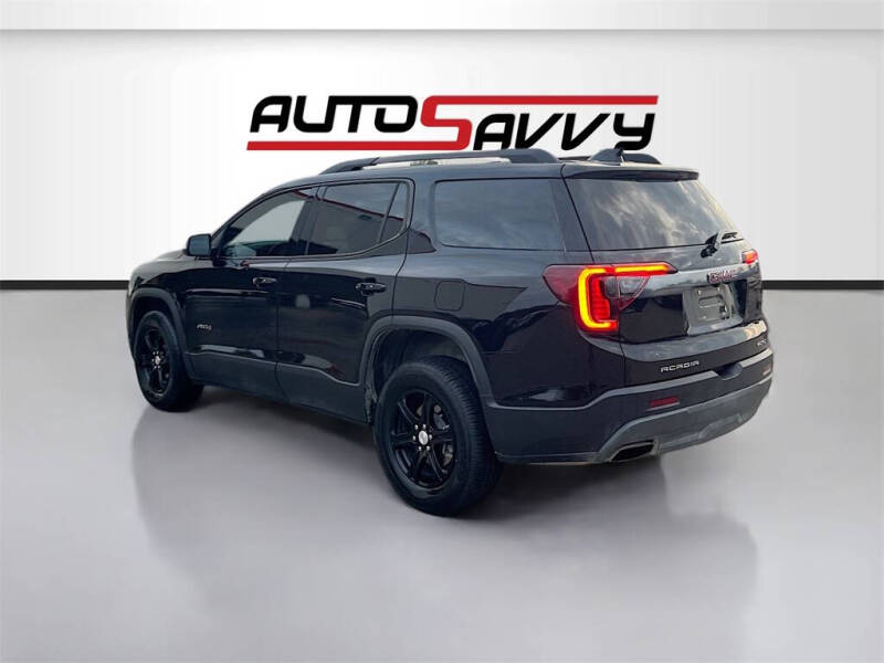 2023 GMC Acadia AT4