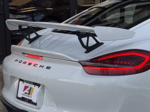 2016 Porsche Cayman GT4