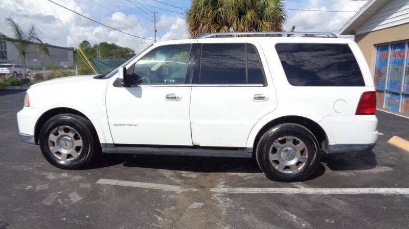 2005 Lincoln Navigator Luxury