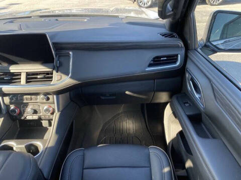 2023 GMC Yukon XL SLT