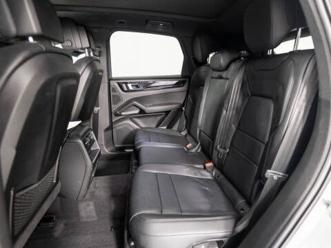 2023 Porsche Cayenne