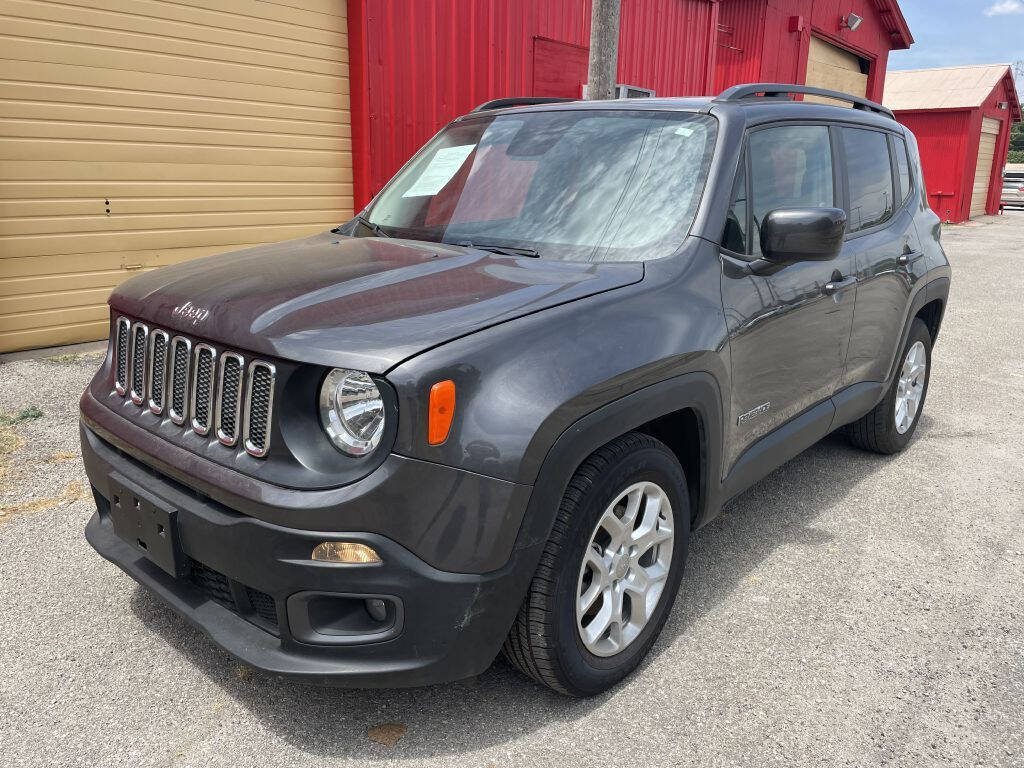 Gray 2017 Jeep Renegade Latitude Latitude 4dr SUV 1