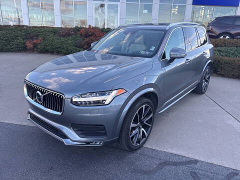 2020 Volvo XC90 T6 Momentum 6-Passenger