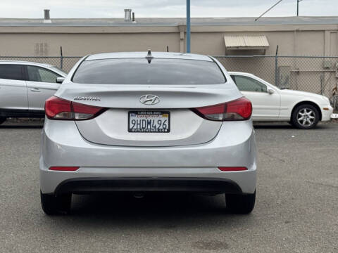 2015 Hyundai Elantra SE