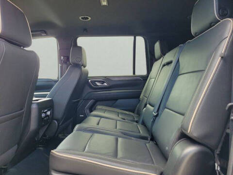 2024 GMC Yukon XL SLT