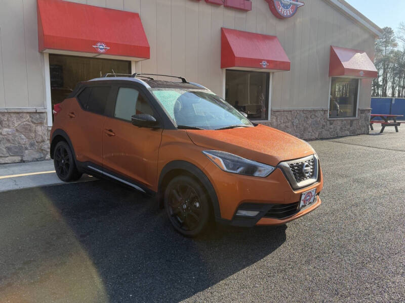 2020 Nissan Kicks SR