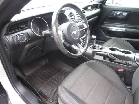 2015 Ford Mustang V6