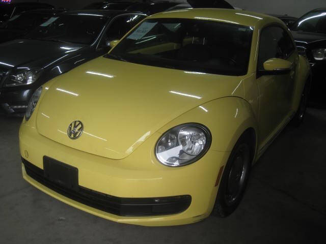 2013 Volkswagen Beetle 2.5's photo