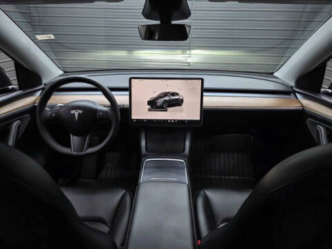 2025 Tesla Model Y Long Range
