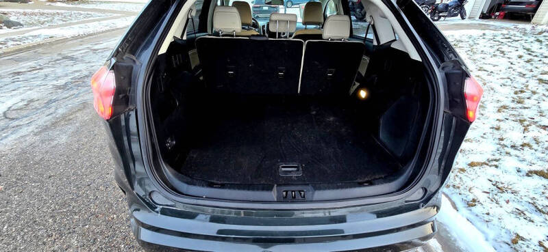 2022 Ford Edge Titanium